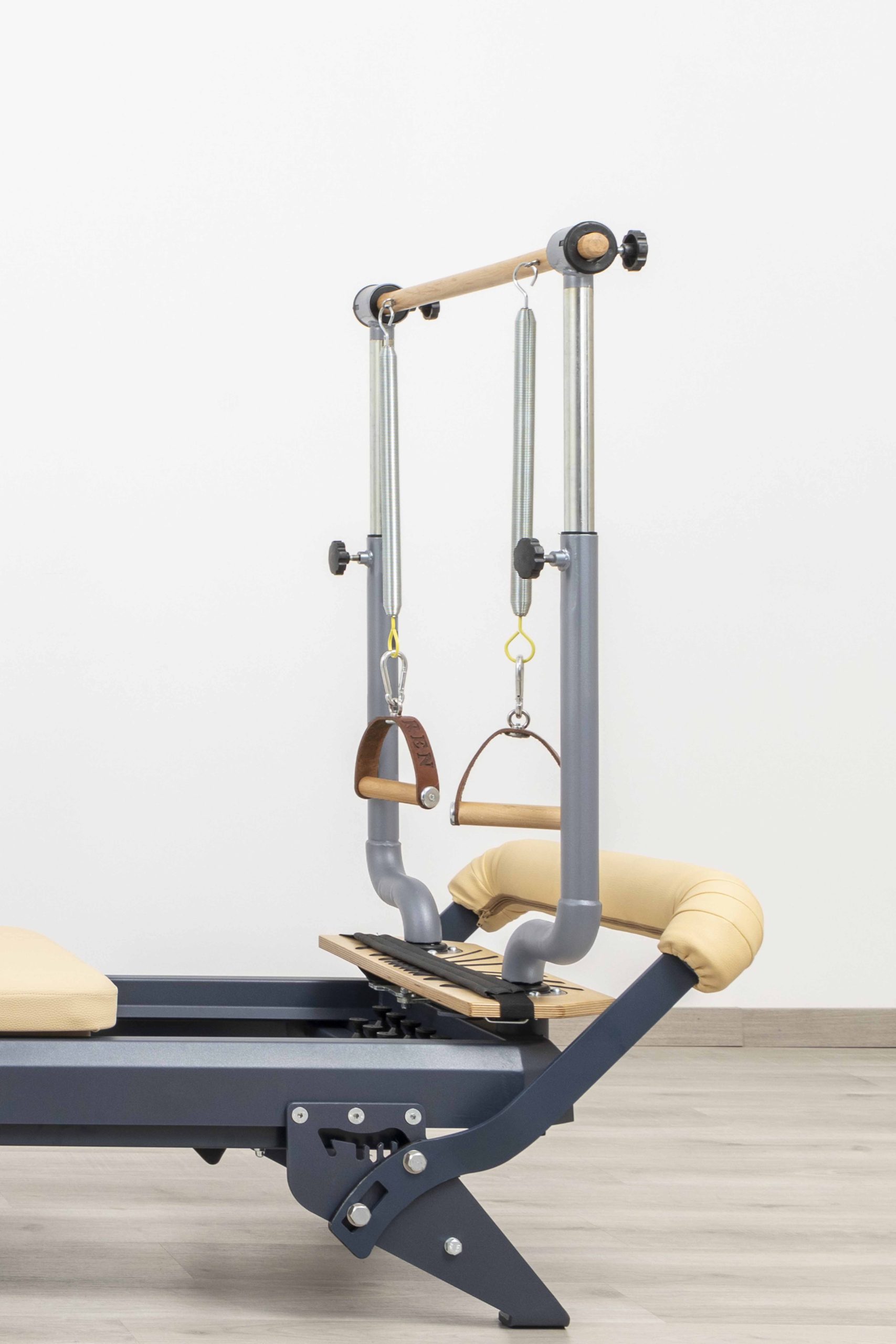 3T3A3622_zoom_vertical_2-1-scaled